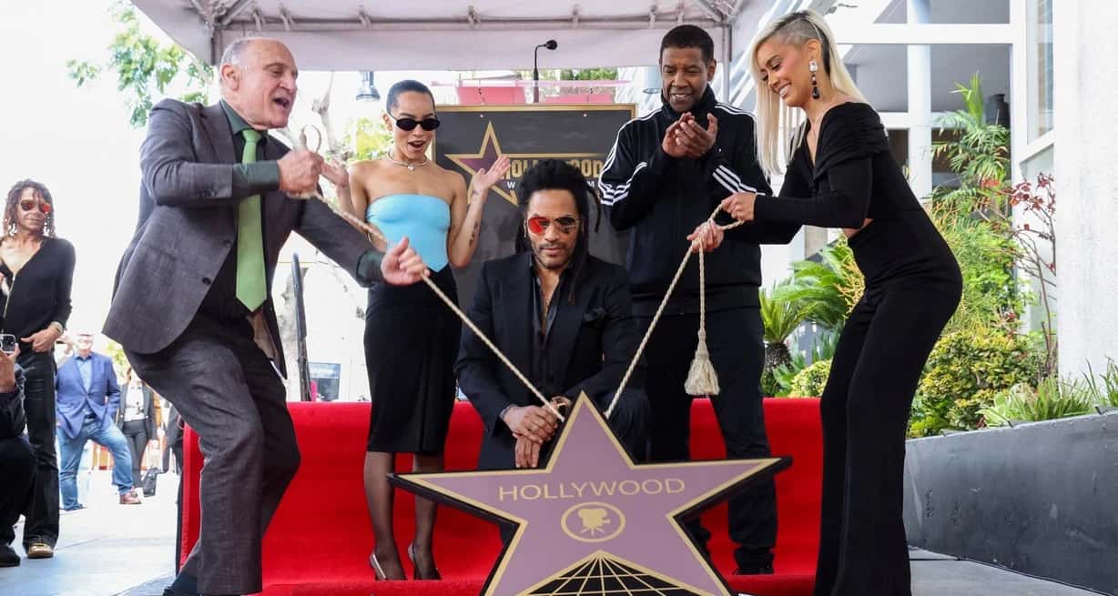 Lenny Kravitz recibió una estrella en el Paseo de la Fama