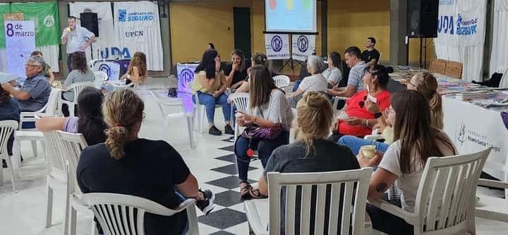 Los padres de Micaela García encabezaron un taller sobre “Ley Micaela” en Venado Tuerto