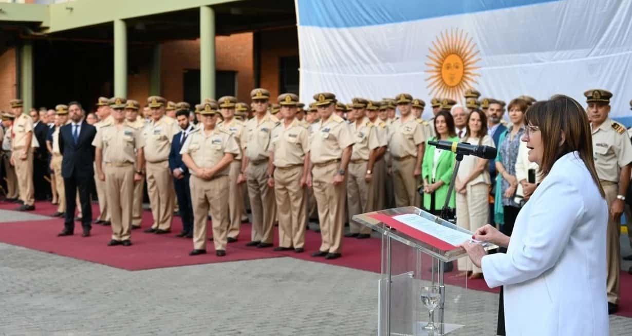 La ministra Bullrich encabezó un acto protocolar de Prefectura Naval Argentina