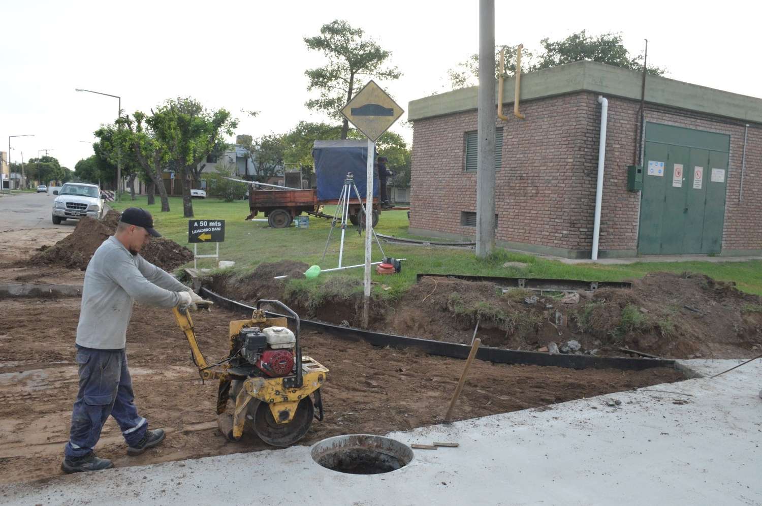 El municipio avanza en una nueva cuadra de pavimento en barrio San José Obrero