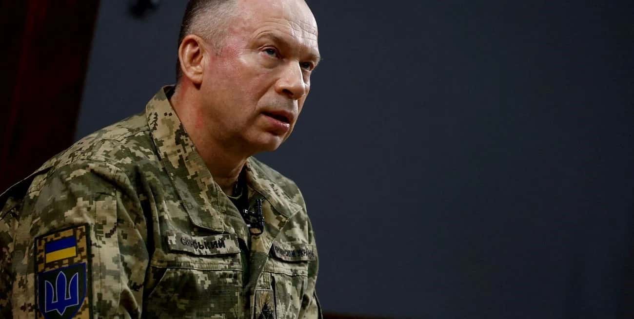 Jefe del ejército ucraniano alerta sobre situación crítica en el frente oriental