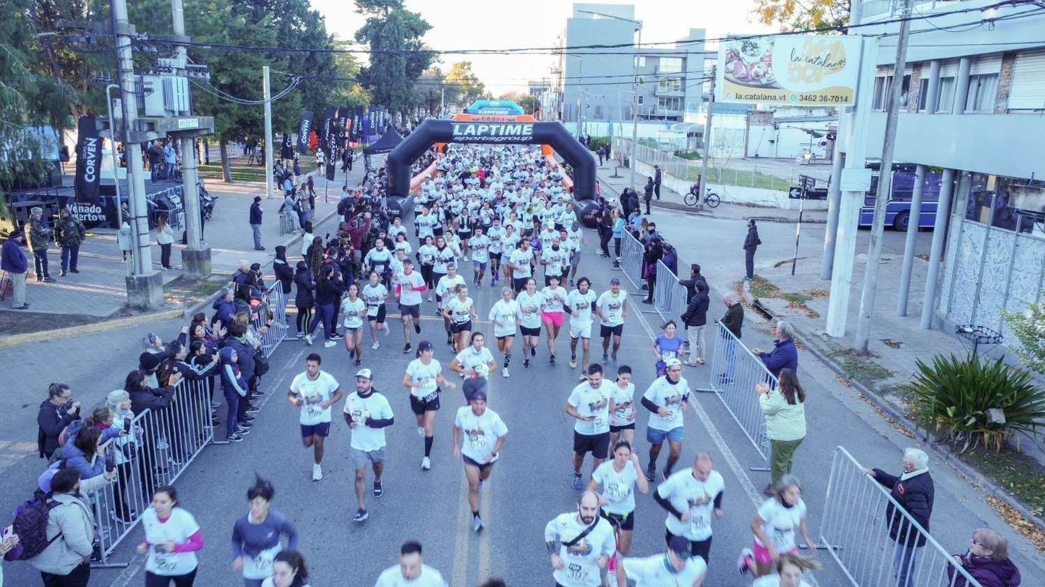 Más de 700 atletas participaron de la Media Maratón Venado Tuerto 21k