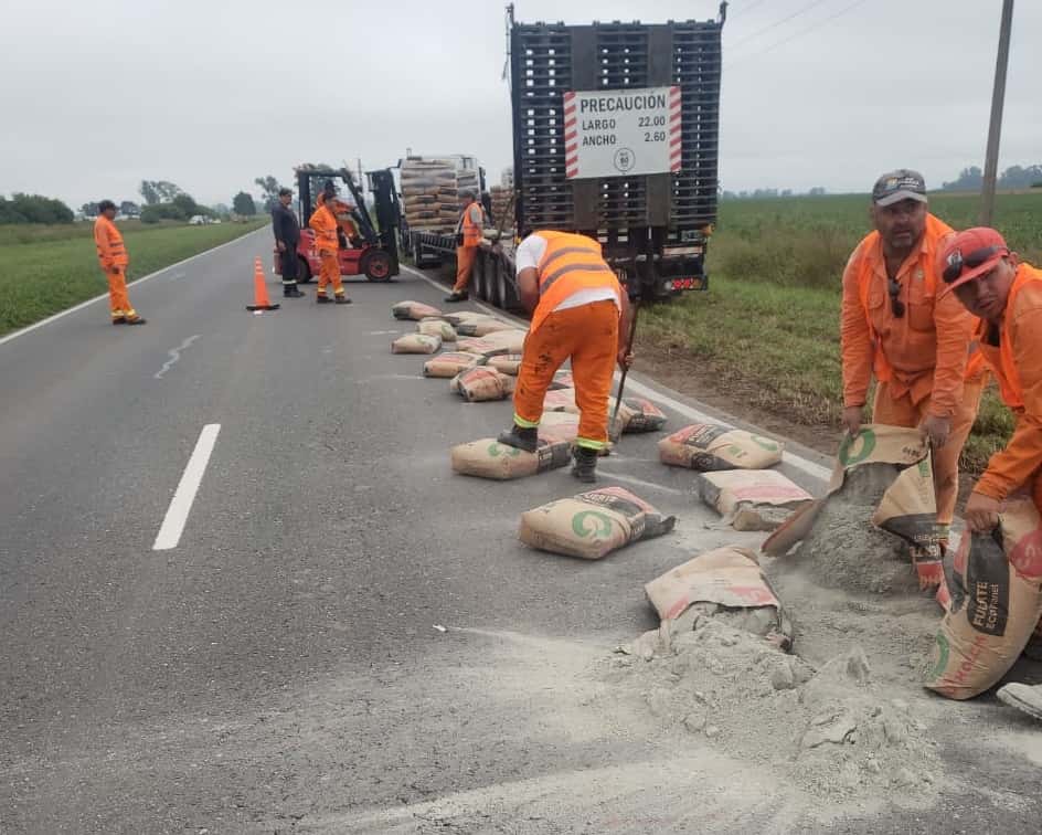 Provincia avanza con las tareas de reparación en la Ruta 93 entre Firmat y Melincué