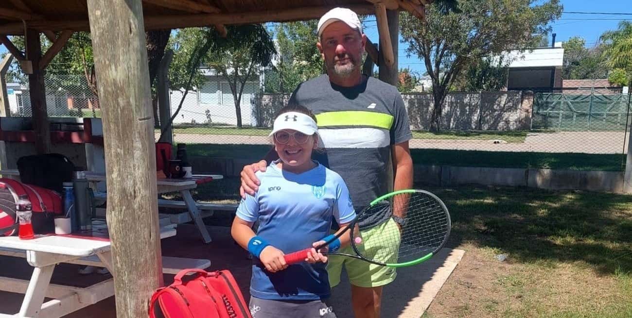 La joven tenista de Atlético Sastre se clasificó como la mejor de toda la provincia e integrará el equipo que represente a Santa Fe junto a María Paz Briggiler, número 2, y Simona Raviolo, la 3.