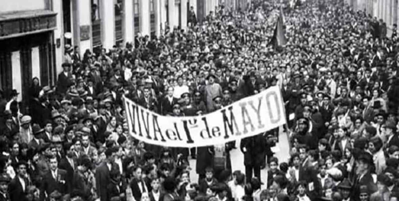 Desde el caso de los "Mártires de Chicago", el 1 de mayo fue elegido para celebrar el Día del Trabajador en todo el mundo.