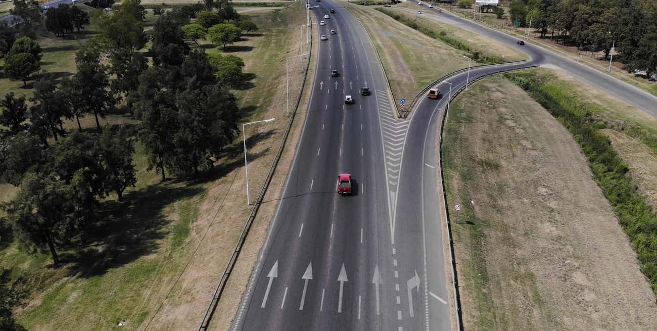 Volvieron los radares fijos en la autopista de Circunvalación de Rosario