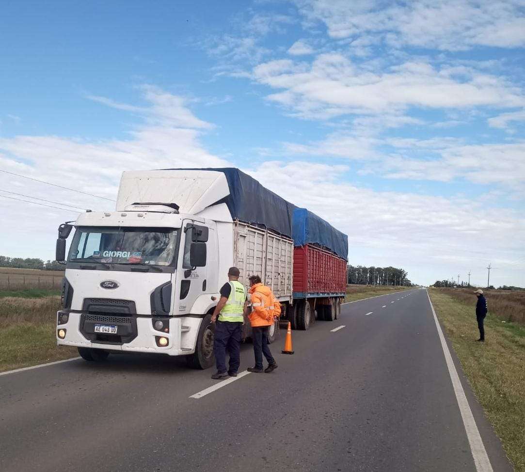 La Provincia ya detectó más de 680 toneladas de exceso de cargas en transportes
