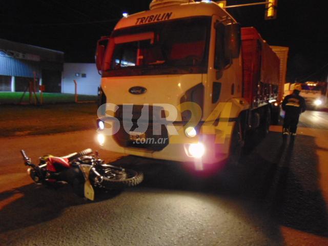 Venado Tuerto: accidente entre un camión y una moto en Ruta 8