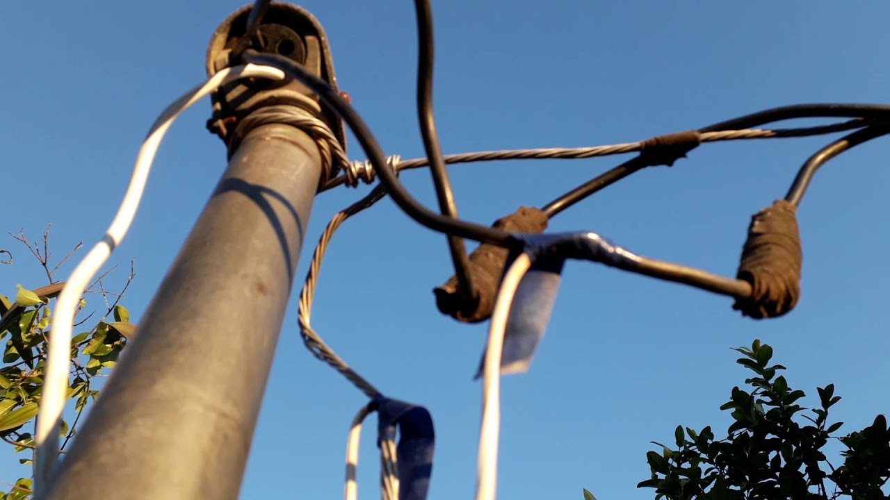 Robaron la instalación eléctrica en un taller mecánico de Venado Tuerto