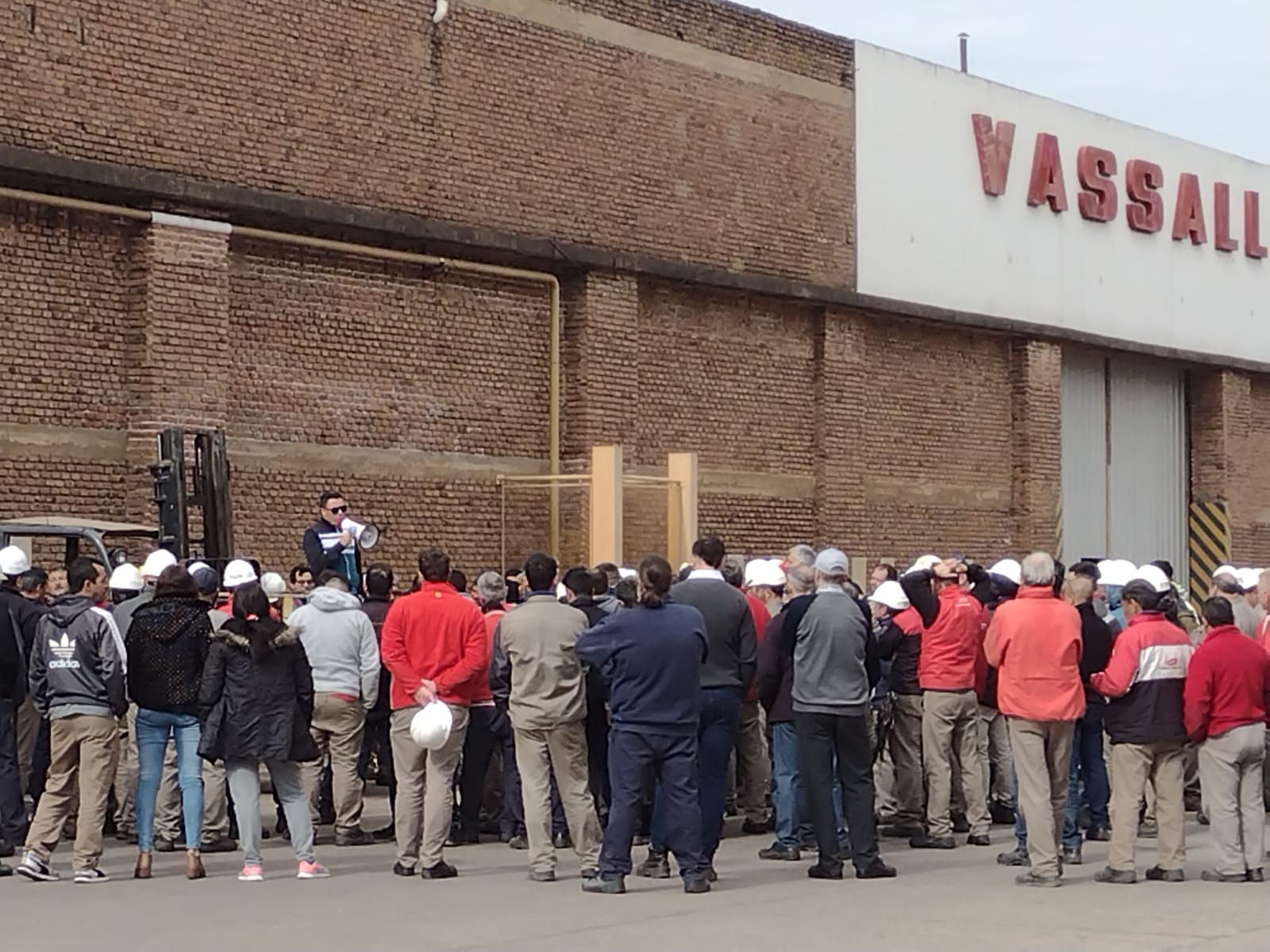 Cruje Vassalli Fabril y los obreros se preparan para lo peor Diario Sur24