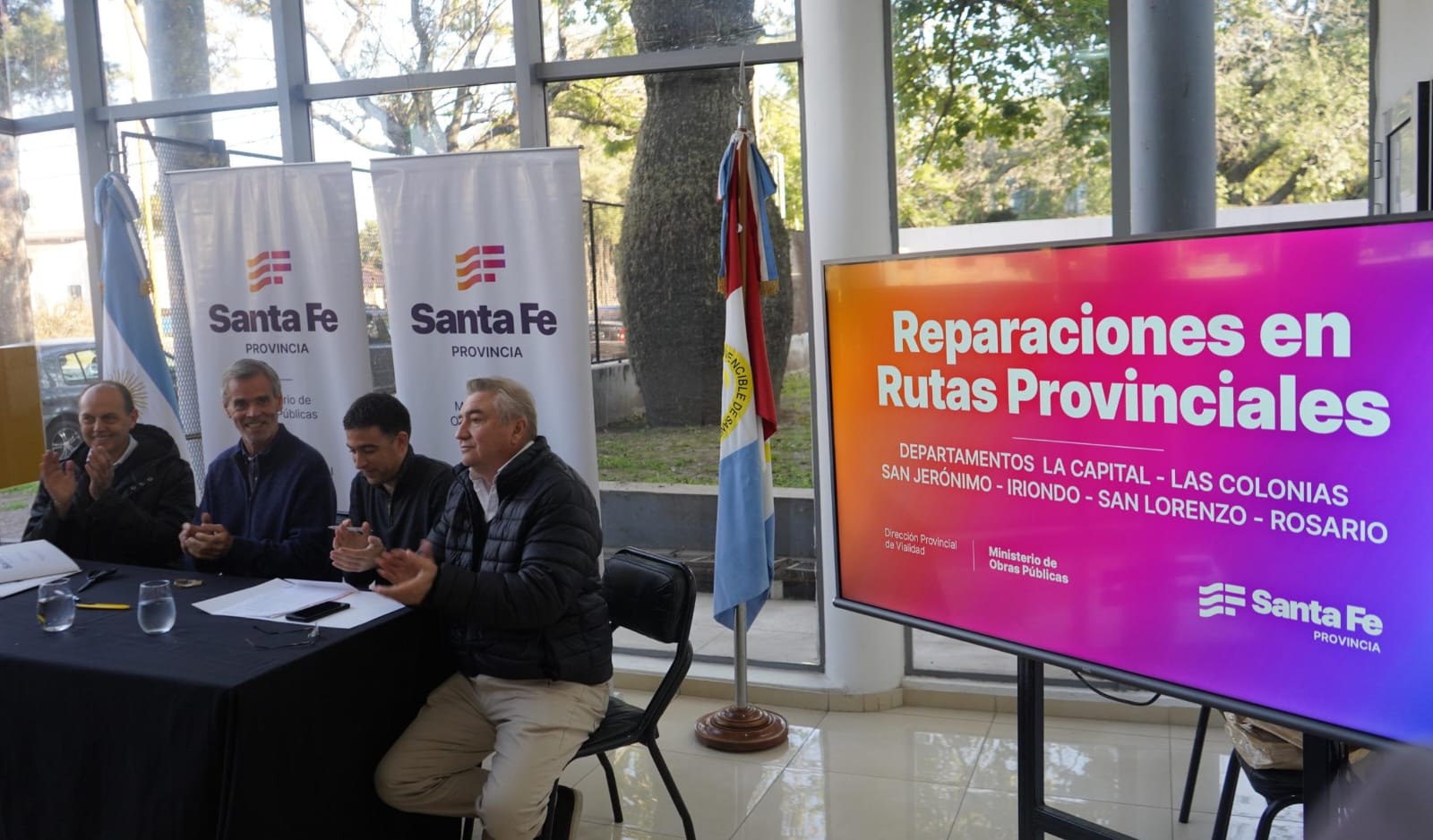 Seghezzo, Cardozo, Gianetti y Rasetto, en el acto de apertura de ofertas.