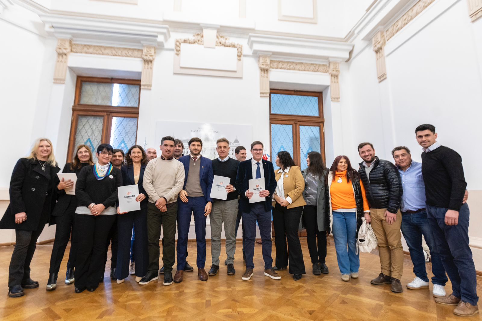 La senadora destacó que "el compromiso del gobierno provincial es con las obras y la educación". Foto: GSF