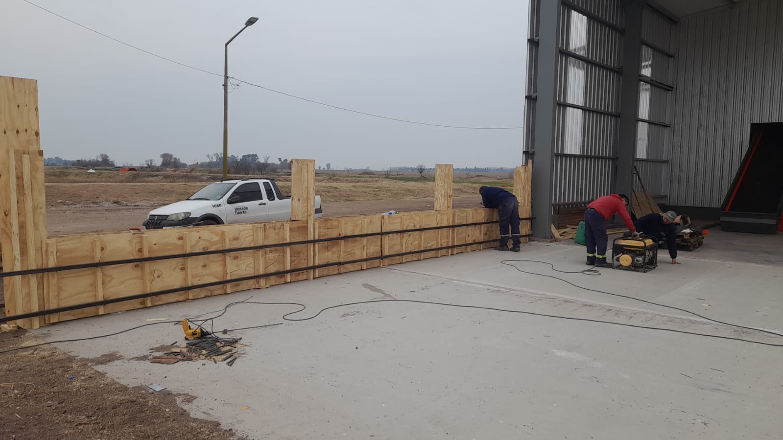 Trabajos en la planta de tratamiento de residuos de avenida de la Circunvalación.